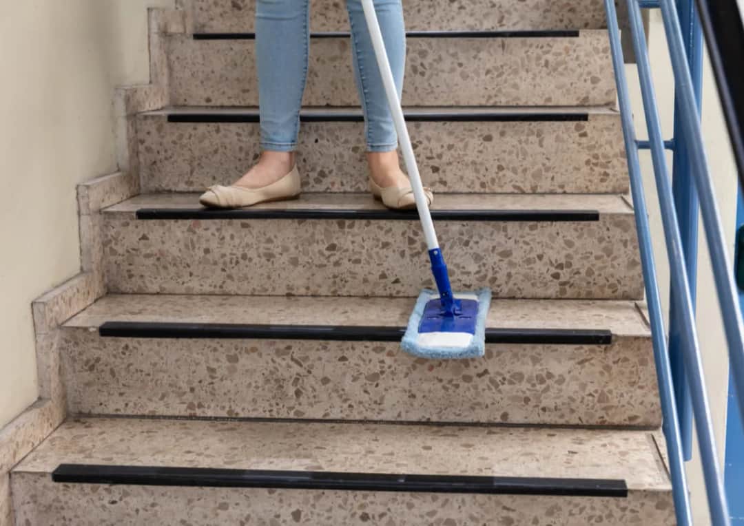 Jak utrzymać czystość we wspólnocie mieszkaniowej? Poradnik dla zarządców nieruchomości