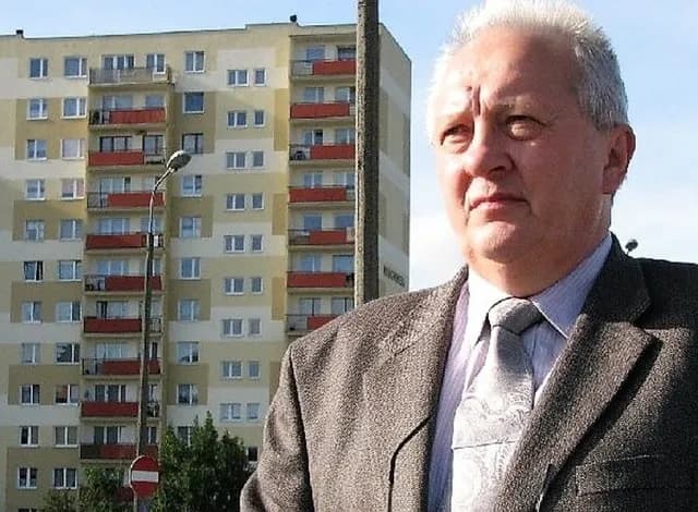 Komu podlega prezes spółdzielni mieszkaniowej i jakie ma obowiązki?