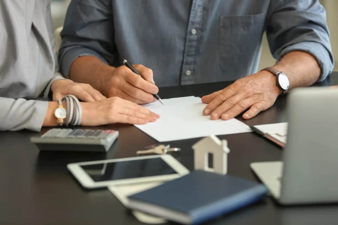 Ile procent bierze biuro nieruchomości? Sprawdź, co musisz wiedzieć